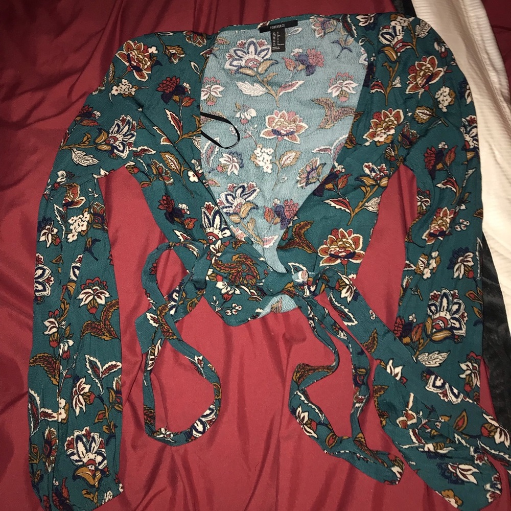 SELLING ON DEPOP FOR 10$ & 3$ shipping!!!